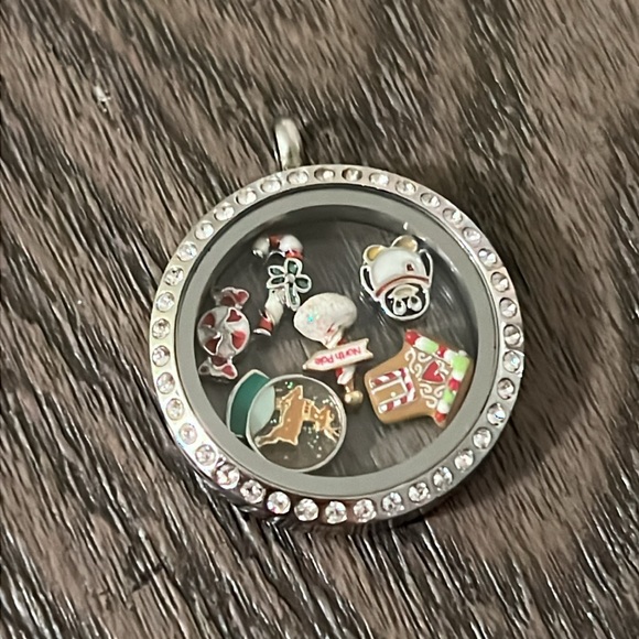 Origami Owl Locket and Charms - Picture 2 of 2